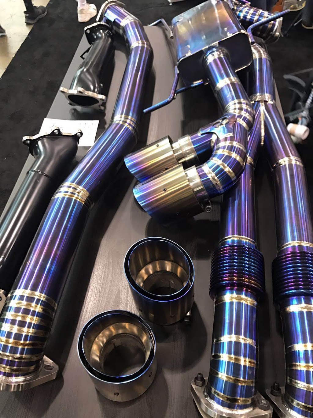 B Garage LTD | 70 Milner Ave unit 4, Scarborough, ON M1S 3P8, Canada | Phone: (416) 570-2317