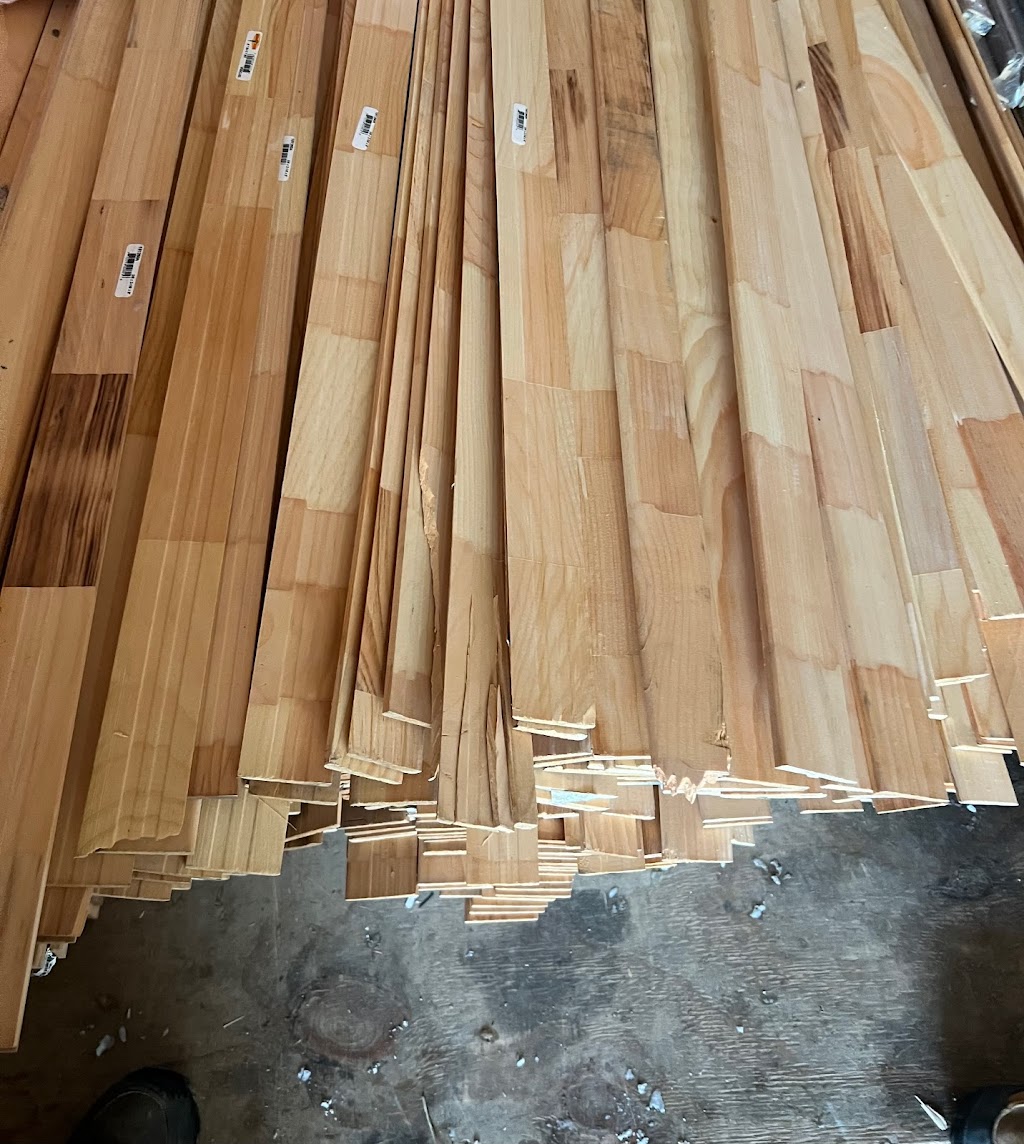 T&N Liquidators | 4009 NB-115, Dundas Parish, NB E4V 2G2, Canada | Phone: (506) 576-2255
