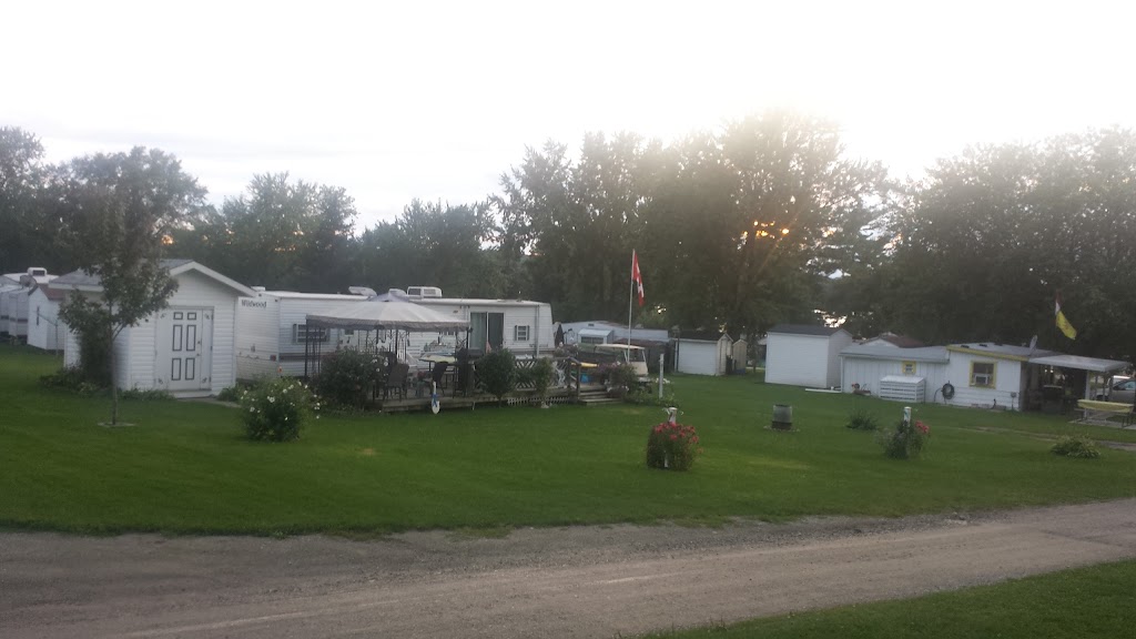 Smiths Trailer Park & Camp | 736 King St, Midland, ON L4R 0B8, Canada | Phone: (705) 526-4339