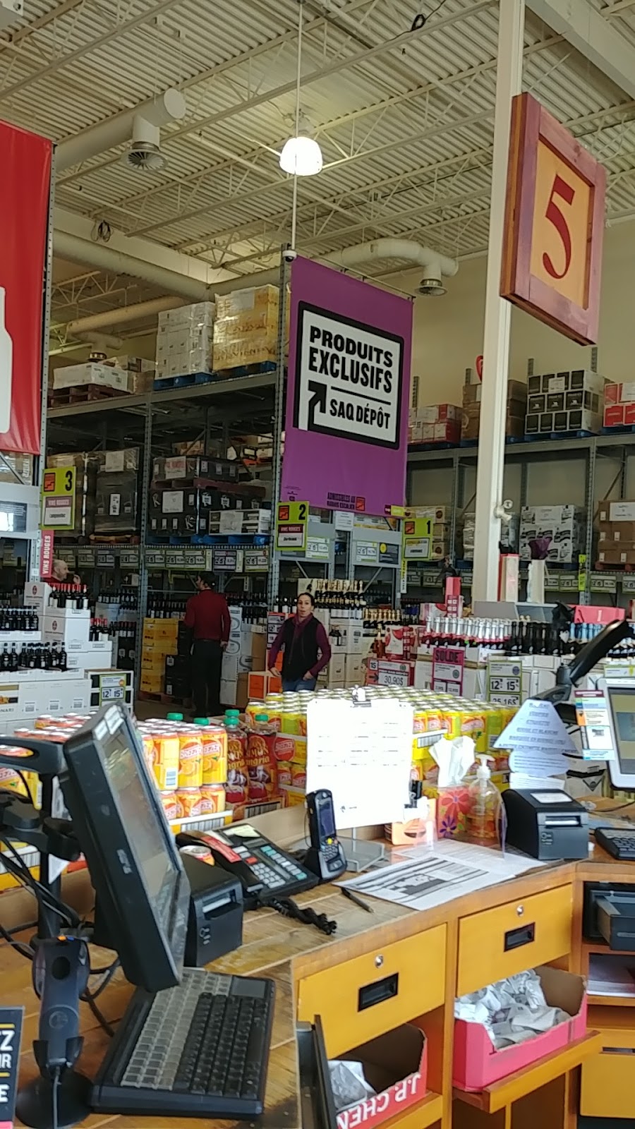 SAQ Dépôt | 3305 Boulevard des Récollets, Trois-Rivières, QC G9A 6M1, Canada | Phone: (819) 693-5572