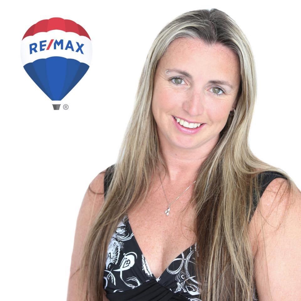 Cheryl Smith RE/MAX | 3242 Kashagawigamog Lake Rd, Minden Hills, ON K0M 1S0, Canada | Phone: (705) 455-2500