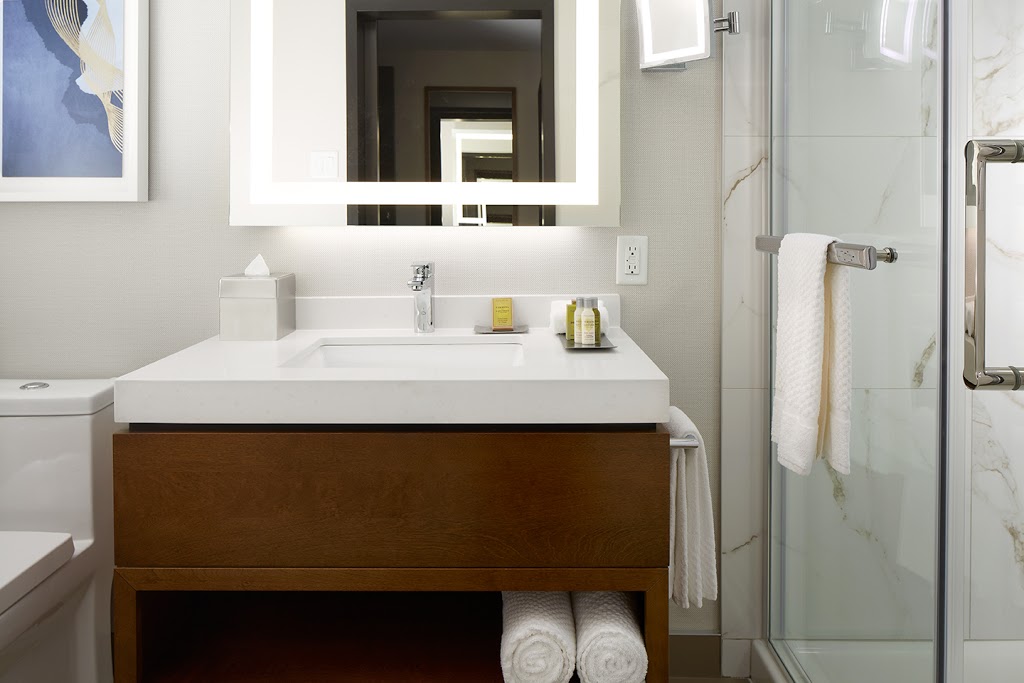 DoubleTree by Hilton Montreal Airport | 705 Avenue Michel Jasmin, Dorval, QC H9P 1B8, Canada | Phone: (514) 631-4811