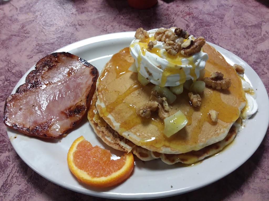 Tinas Place | 5835 Buffalo St, Sanborn, NY 14132, USA | Phone: (716) 731-2444