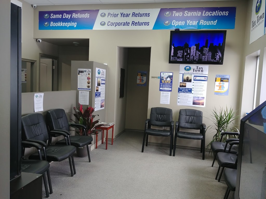 Tax Town Accounting Services | 1630 London Line, Sarnia, ON N7T 7H2, Canada | Phone: (519) 542-0828