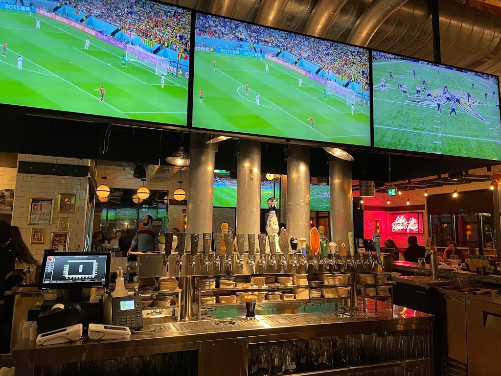 Beertown Public House Etobicoke | 1020 Islington Ave, Etobicoke, ON M8Z 6A4, Canada | Phone: (647) 910-2337