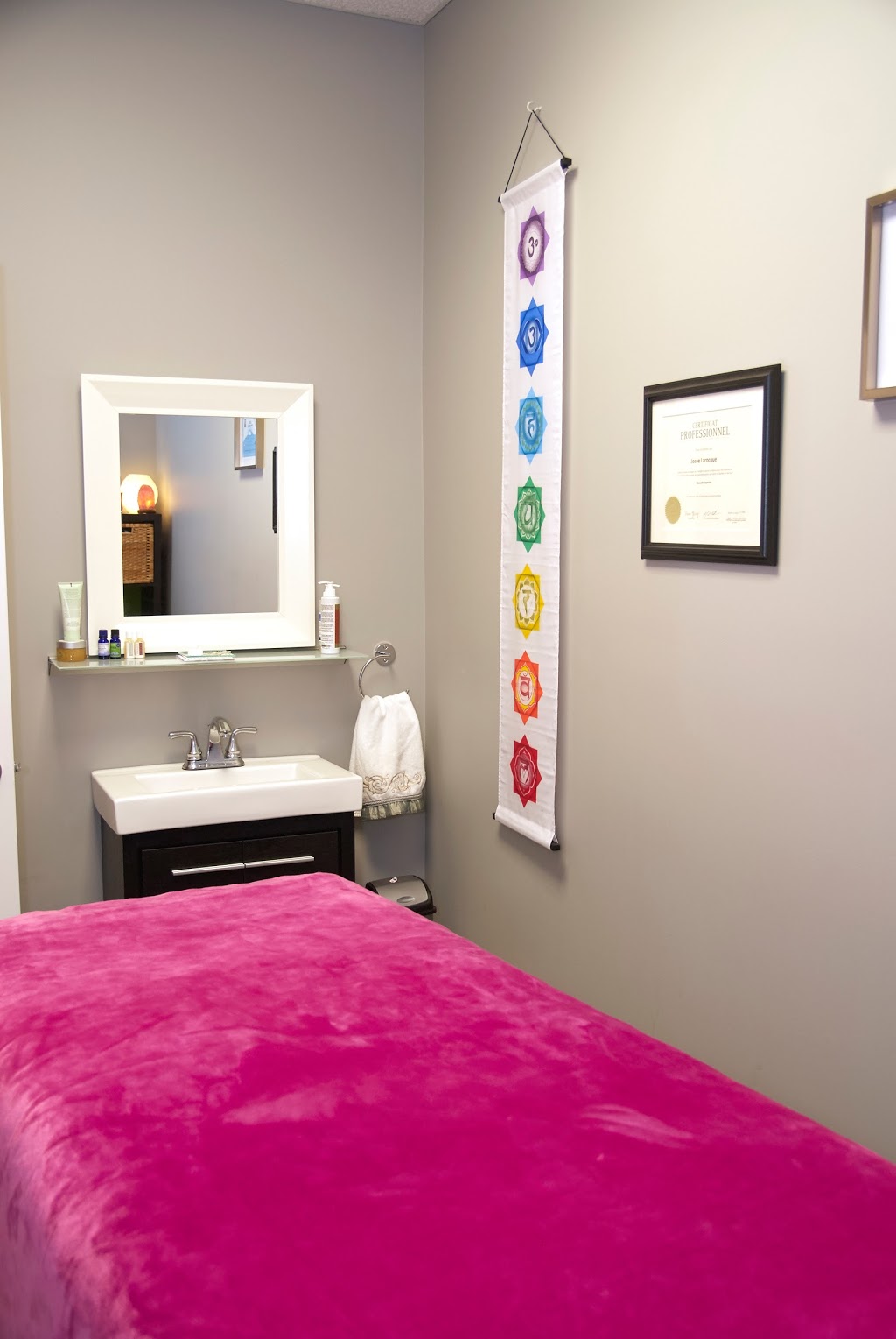 Esthétique Chantale Mercier | 1535 Boulevard de lAnge Gardien N, LAssomption, QC J5W 5T8, Canada | Phone: (450) 938-4888