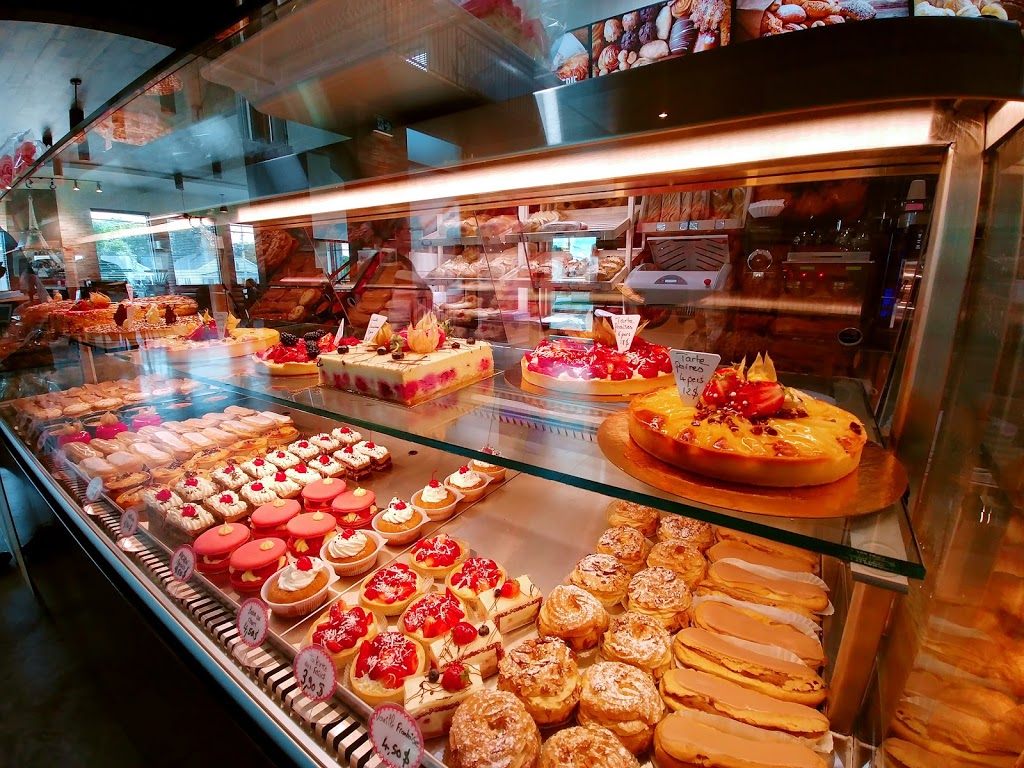 Boulangerie Pâtisserie Chez Alexandre | 14 Rue du Collège, Pont-Rouge, QC G3H 2Z7, Canada | Phone: (418) 873-0070