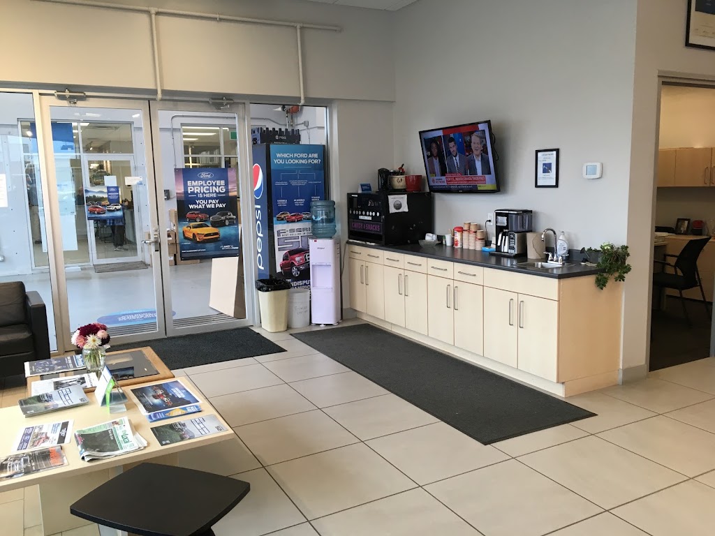 South Coast Ford Sales | 5606 Wharf Ave, Sechelt, BC V0N 3A0, Canada | Phone: (604) 885-3281