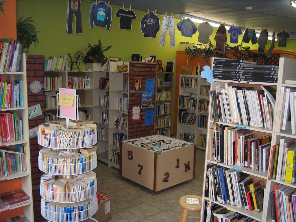 Bouquinerie, La Clé des Mots | 200 Rue St Pierre, Saint-Constant, QC J5A 2G9, Canada | Phone: (450) 635-1411