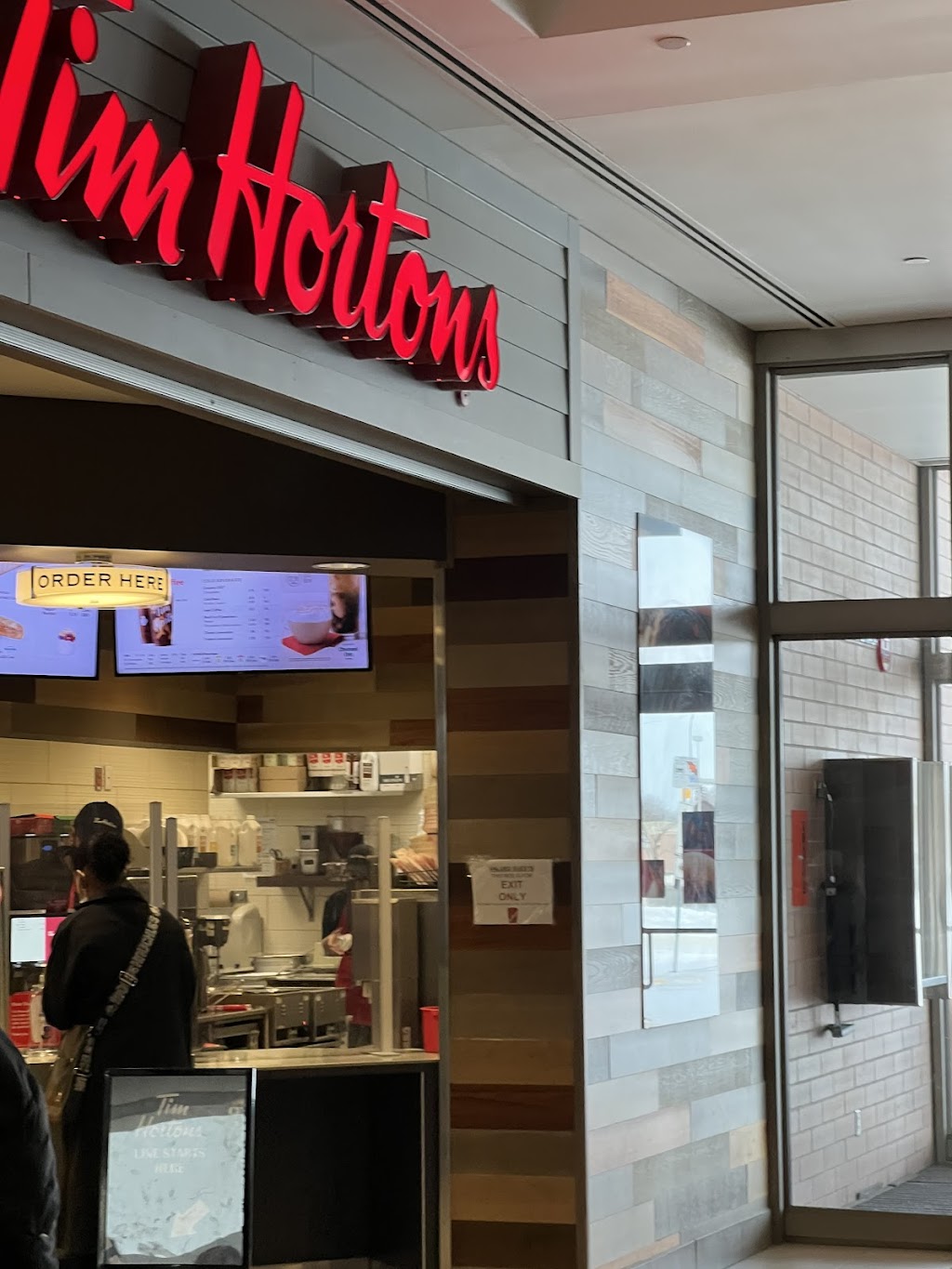Tim Hortons | 1485 Portage Ave, Winnipeg, MB R3G 0W4, Canada | Phone: (204) 786-1393