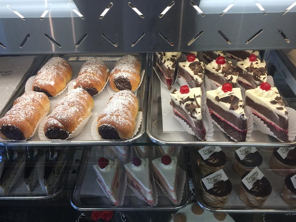 Boulangerie Sorrento | 8664 Boulevard Maurice-Duplessis, Montréal, QC H1E 3L1, Canada | Phone: (514) 648-1733