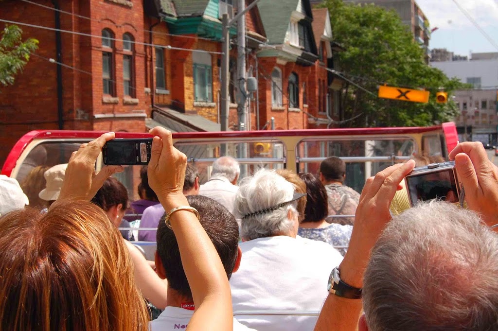 City Sightseeing Toronto | 249 Queens Quay W, Toronto, ON M5J 2N5, Canada | Phone: (416) 410-0536