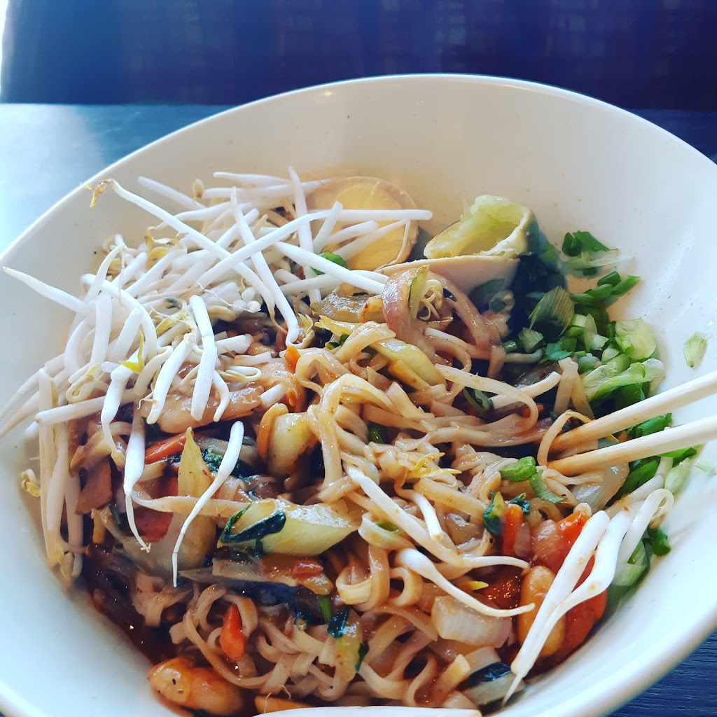 Wok Box | 4 McLeod Ave, Spruce Grove, AB T7X 4B8, Canada | Phone: (780) 960-1130