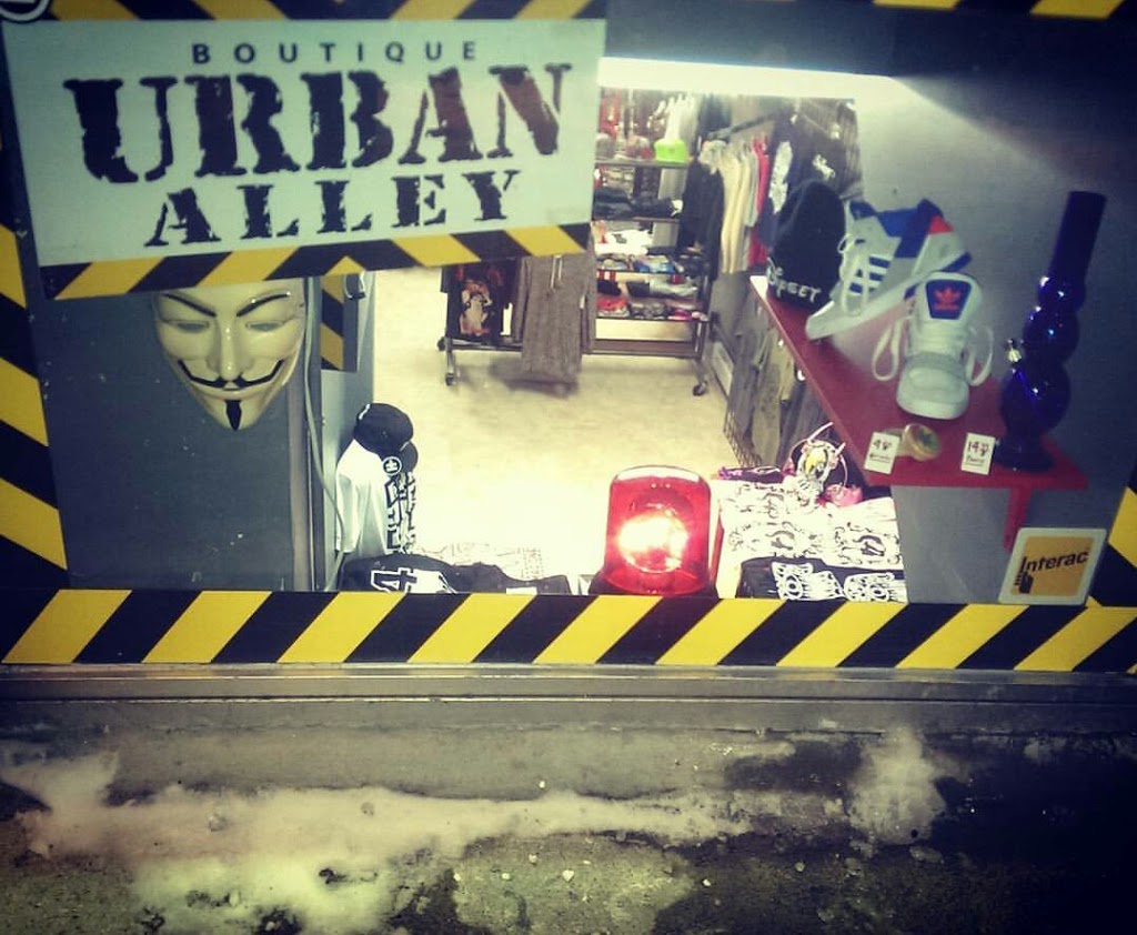Boutique Urban Alley | 820 Boulevard Décarie, Saint-Laurent, QC H4L 3L9, Canada