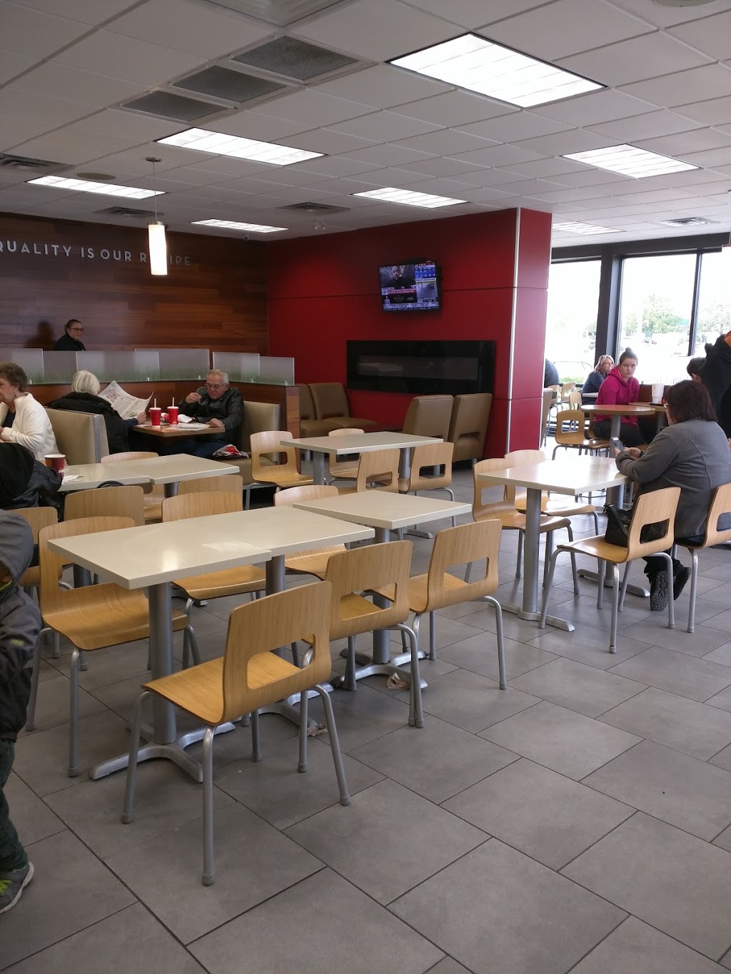 Fairview Crossing | 410 Fairview Dr, Brantford, ON N3R 2X8, Canada