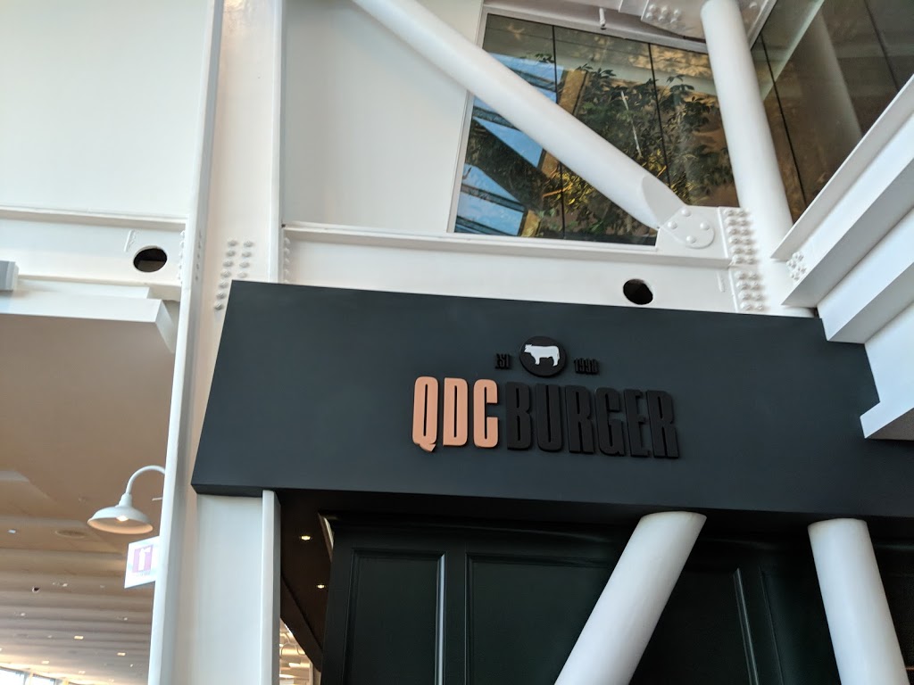 QDC Burger | Aéroport international Pierre-Elliott-Trudeau de Montréal, Dorval, QC H4Y 0A2, Canada