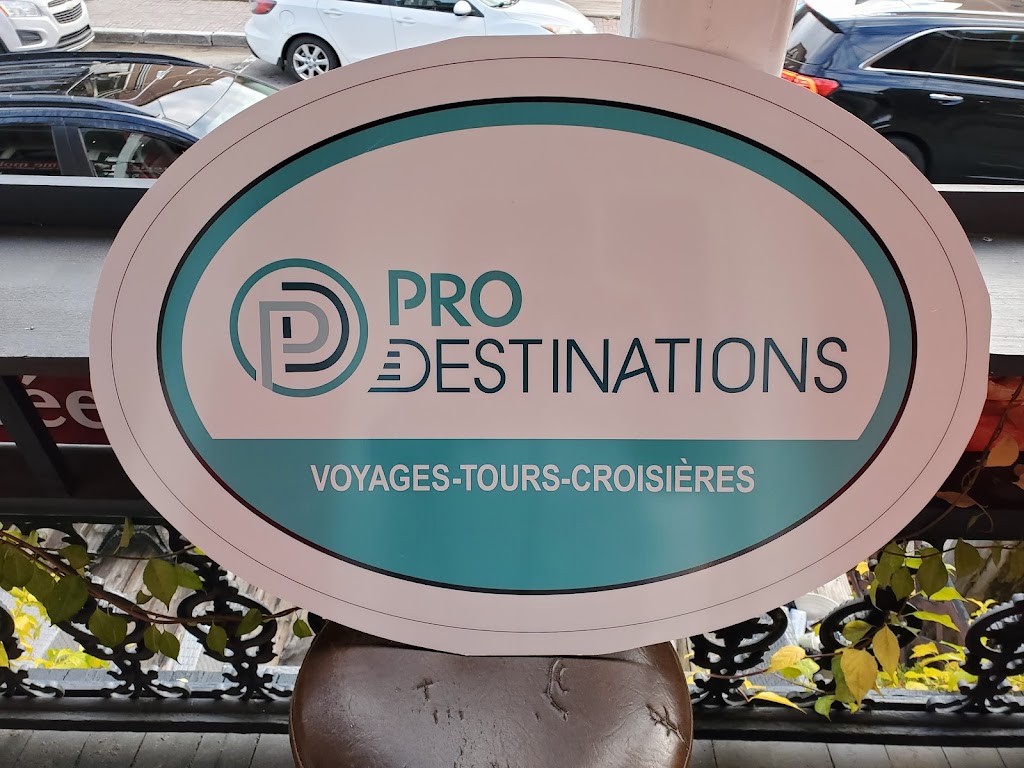 Boutique et Agence de Voyages Pro Destinations La Malbaie | clothing store | 208 Rue St Étienne, La Malbaie, QC G5A 1T2, Canada | 4183249642 OR +1 418-324-9642