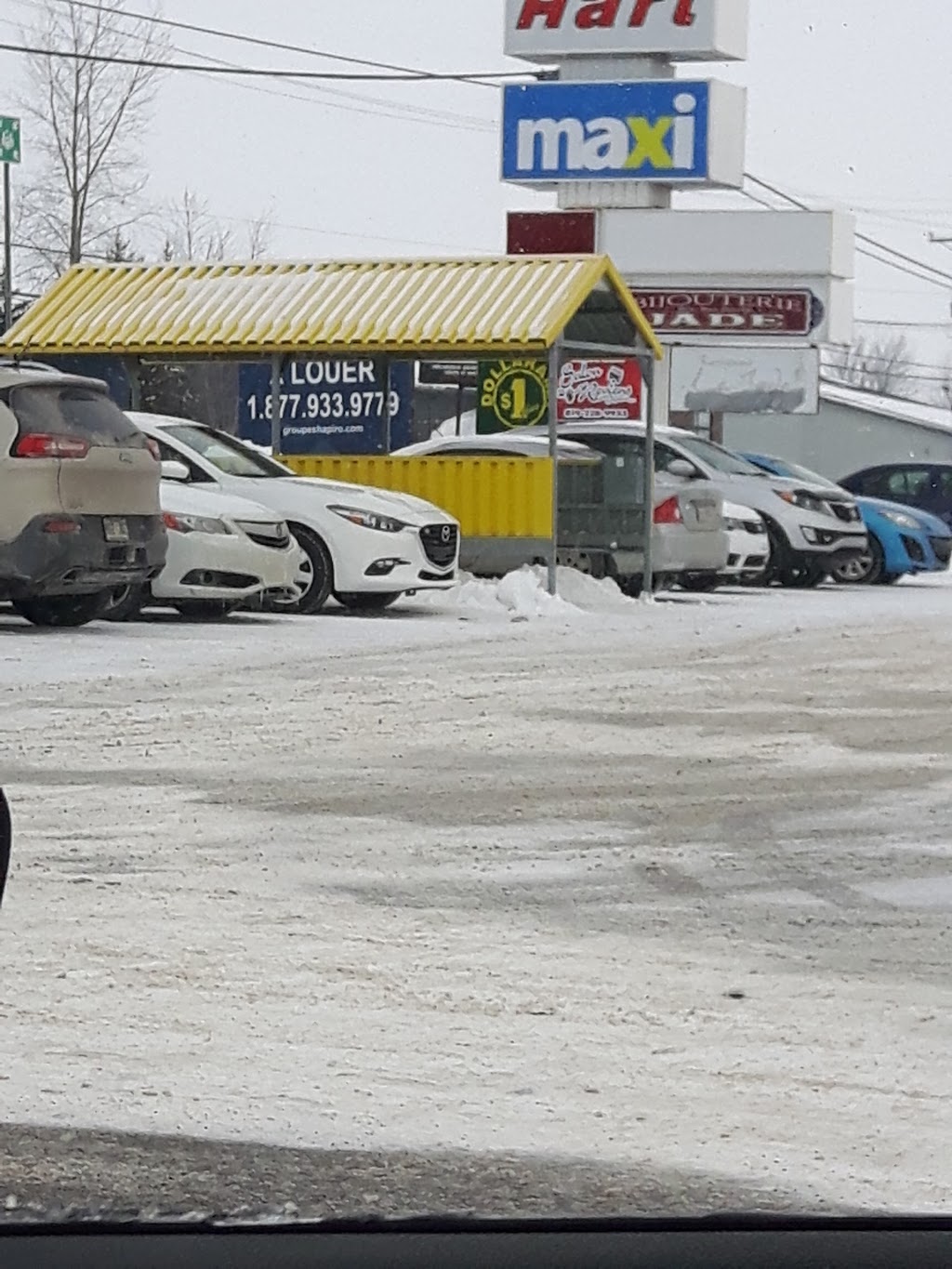 Maxi | 550 Boulevard Saint Laurent E, Louiseville, QC J5V 2R5, Canada | Phone: (819) 228-2715