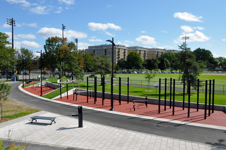 Sports Montréal | 1000 Avenue Émile-Journault, Montréal, QC H2M 2E7, Canada | Phone: (514) 872-7177