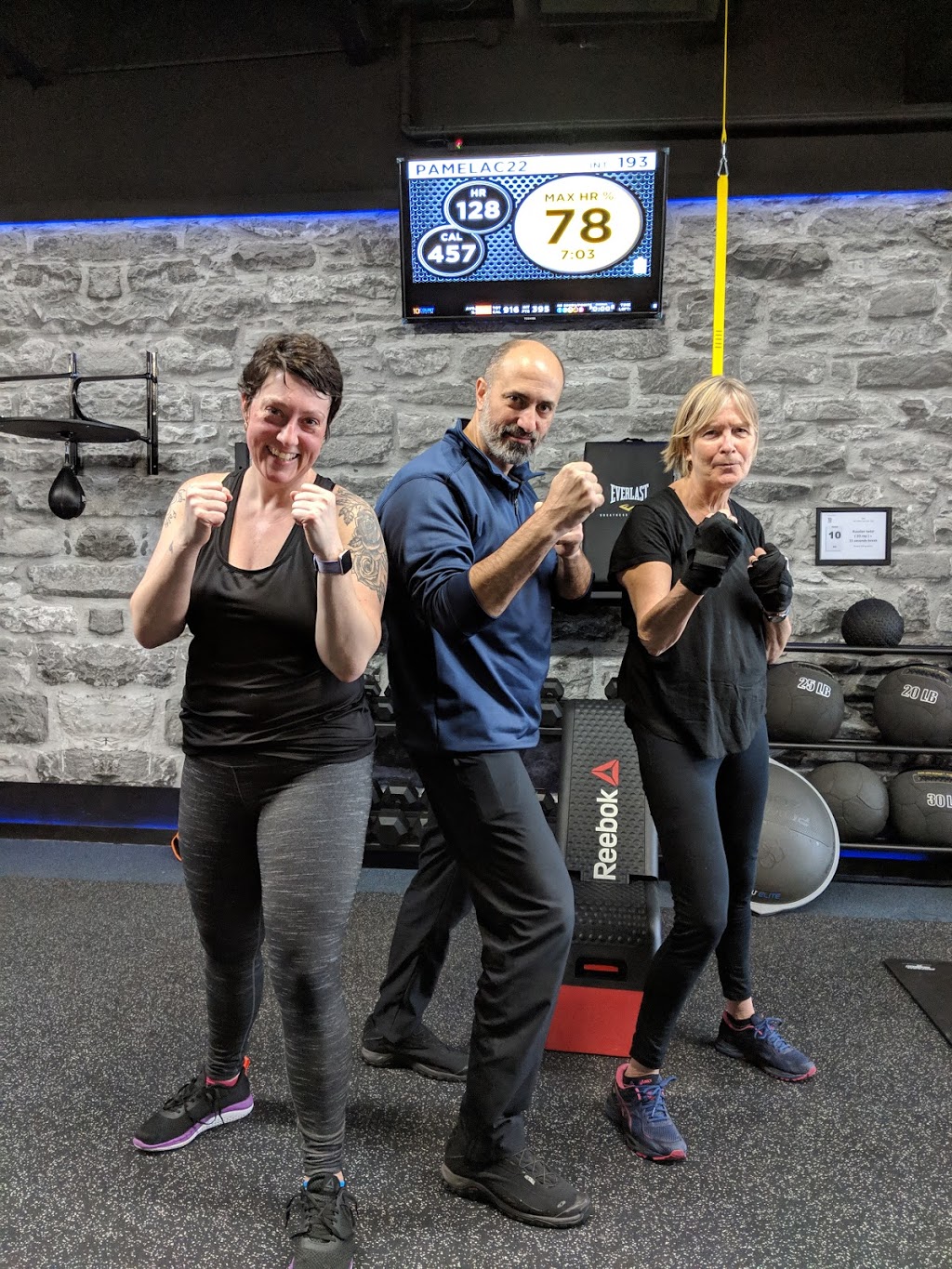 10Count Fitness Beaconsfield West Island 45min Kickboxing | 50 Boulevard Saint-Charles Unit 4A, Beaconsfield, QC H9W 2X3, Canada | Phone: (514) 700-0984
