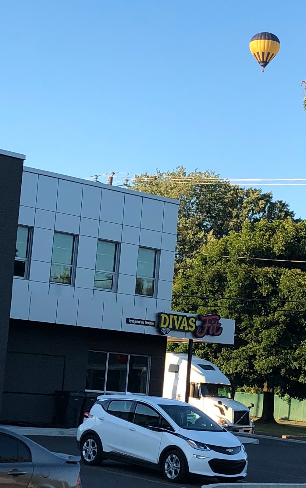 DivasFit | 664 Boulevard du Séminaire N, Saint-Jean-sur-Richelieu, QC J3B 6Y8, Canada | Phone: (450) 346-4333