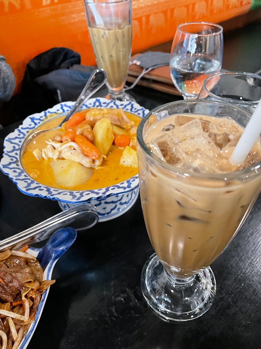 Syphay Restaurant | 4428 Calgary Trail NW, Edmonton, AB T6H 4A6, Canada | Phone: (780) 438-8338
