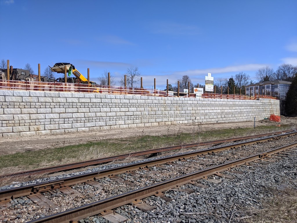 Morrison Woods | 24 Morrison Road, Kitchener, ON N2A 2W7, Canada | Phone: (519) 624-5555