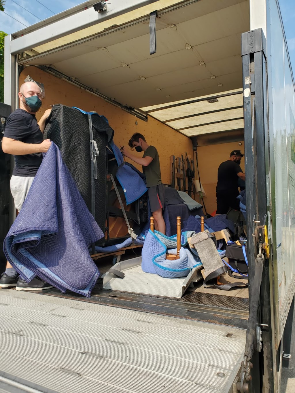 Rosedale Piano Movers | 1058a Yonge St, Toronto, ON M4W 2L4, Canada | Phone: (416) 929-1915