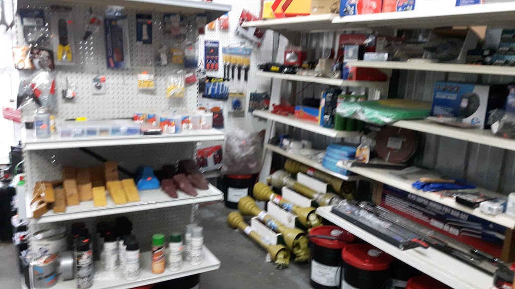 Tracteur 125 | 2115 QC-125, Sainte-Julienne, QC J0K 2T0, Canada | Phone: (450) 831-8448