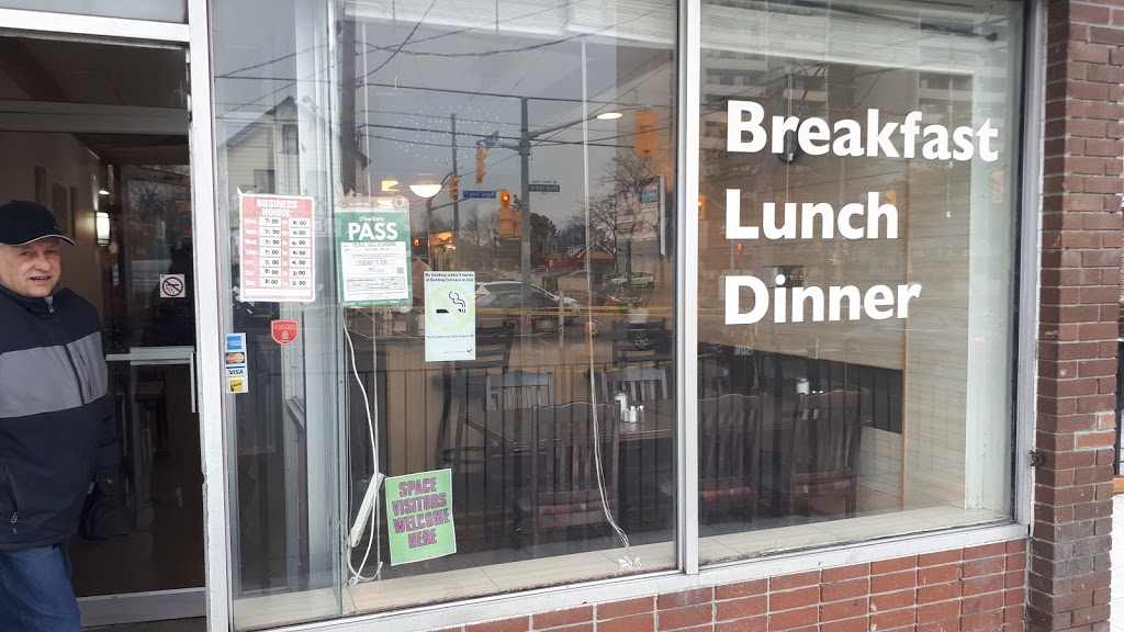 Village Grill Restaurant | 349A Royal York Rd, Etobicoke, ON M8Y 2R1, Canada | Phone: (416) 255-4175