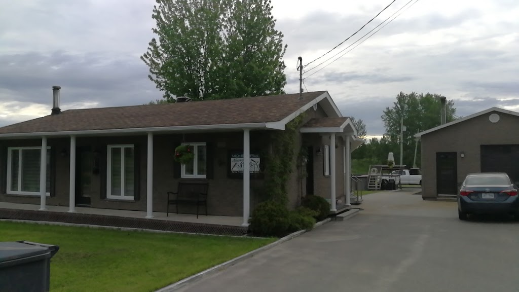 Coiffure Nouveau Style Karine Tremblay | 232 1re Av N, Lac-Saint-Jean-Est, QC G0W 2V0, Canada | Phone: (418) 668-9981