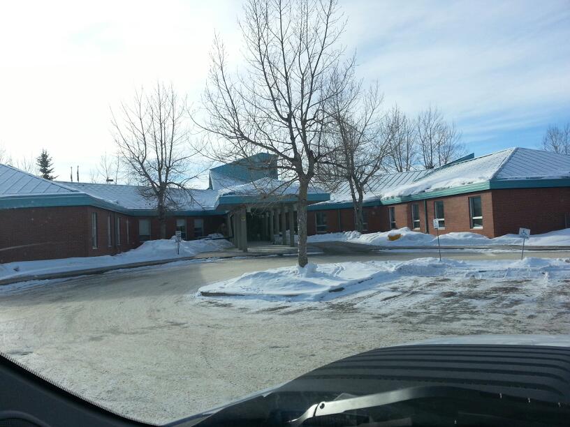 Innisfail Health Centre | 5023 42 St, Innisfail, AB T4G 1A9, Canada | Phone: (403) 227-7800