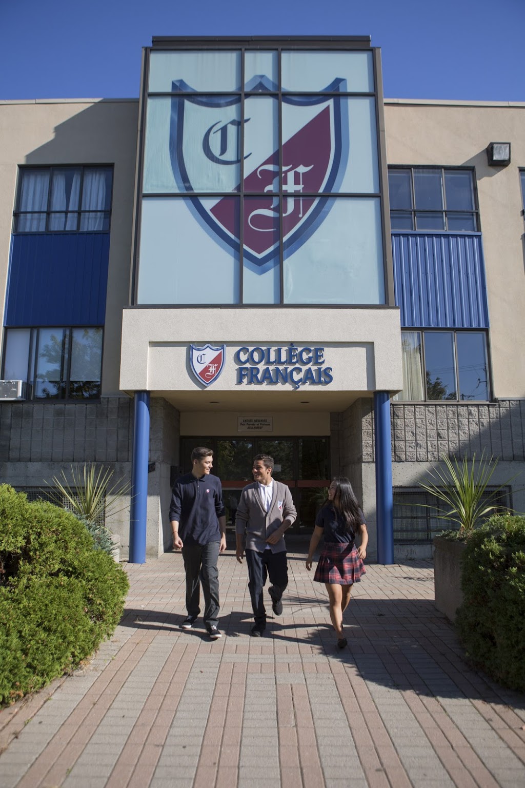 Collège Français | 1391 Rue Beauregard, Longueuil, QC J4K 2M3, Canada | Phone: (450) 670-7391