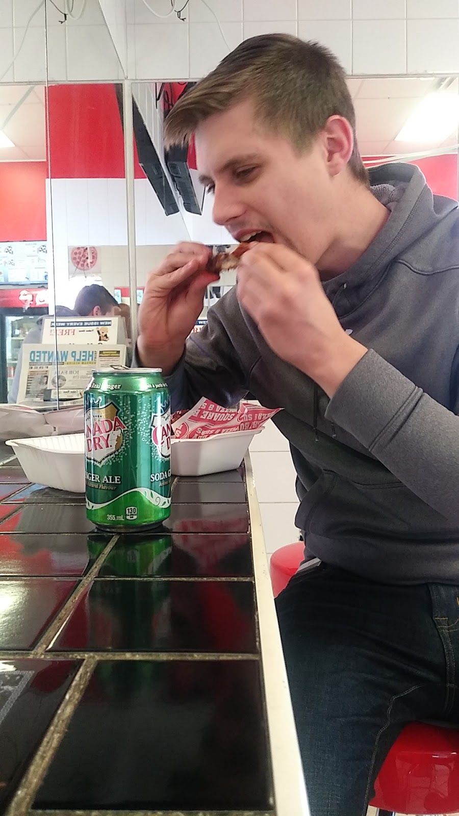Square Boy Pizza & Subs | 713 Krosno Blvd, Pickering, ON L1W 1L6, Canada | Phone: (905) 839-4411