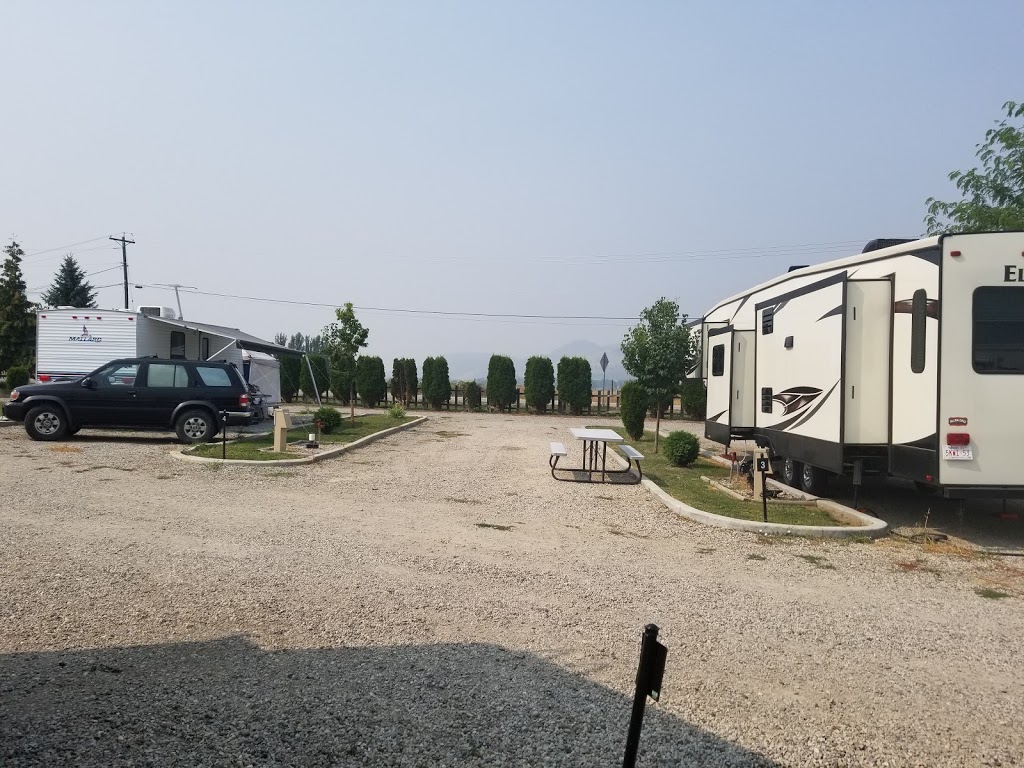 Quails View Farm RV Park | 2105 Morrison Rd, Kelowna, BC V1X 4W4, Canada | Phone: (250) 862-1025
