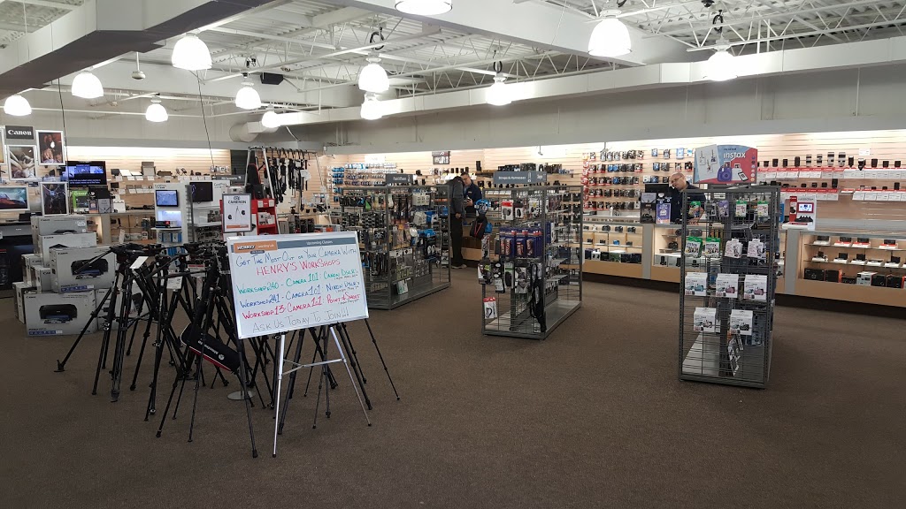 Henrys | 330 Steeles Ave W, Thornhill, ON L4J 6W9, Canada | Phone: (905) 886-1020