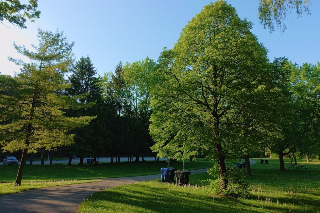 Derrydowns Park | 227 Derrydown Rd, North York, ON M3J 1S2, Canada | Phone: (416) 338-4386