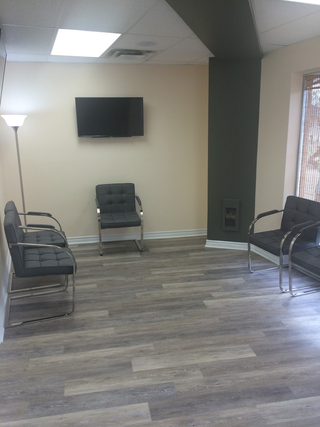 U Smile Dentistry | 328 Broadway Ave #3, Orangeville, ON L9W 4L7, Canada | Phone: (519) 307-6300