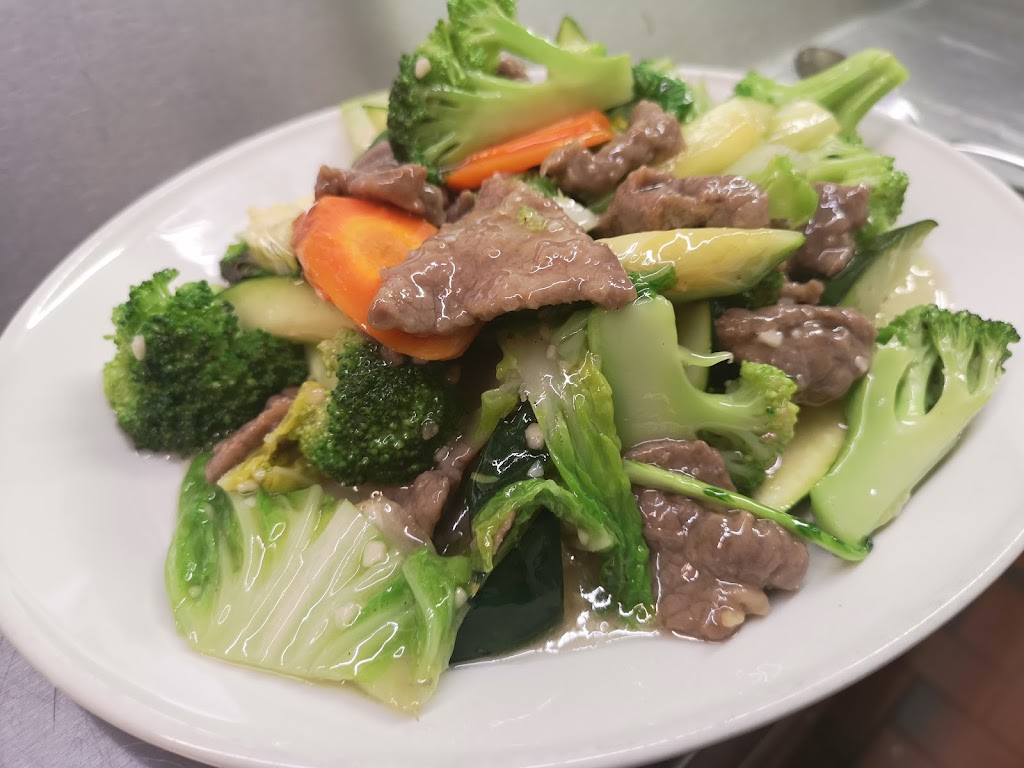 Vauxhall SuperBowl Restaurant Ltd | 431 3 Ave N, Vauxhall, AB T0K 2K0, Canada | Phone: (403) 654-4448