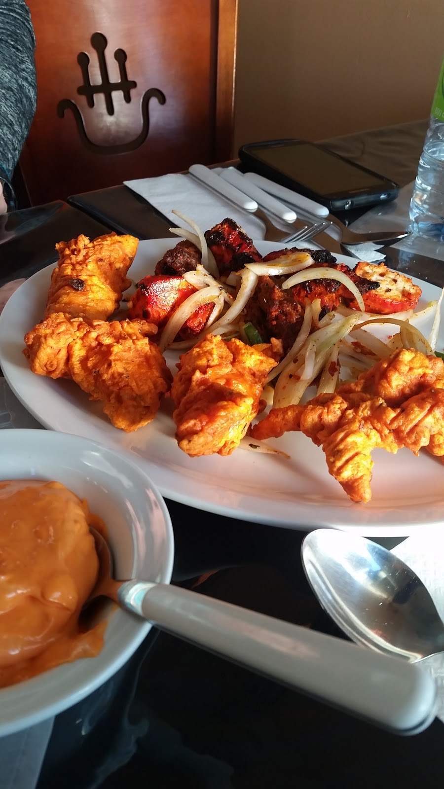 Roti Boti (Laval) | 1631 Boulevard Curé-Labelle, Laval, QC H7V 2W5, Canada | Phone: (450) 687-9998