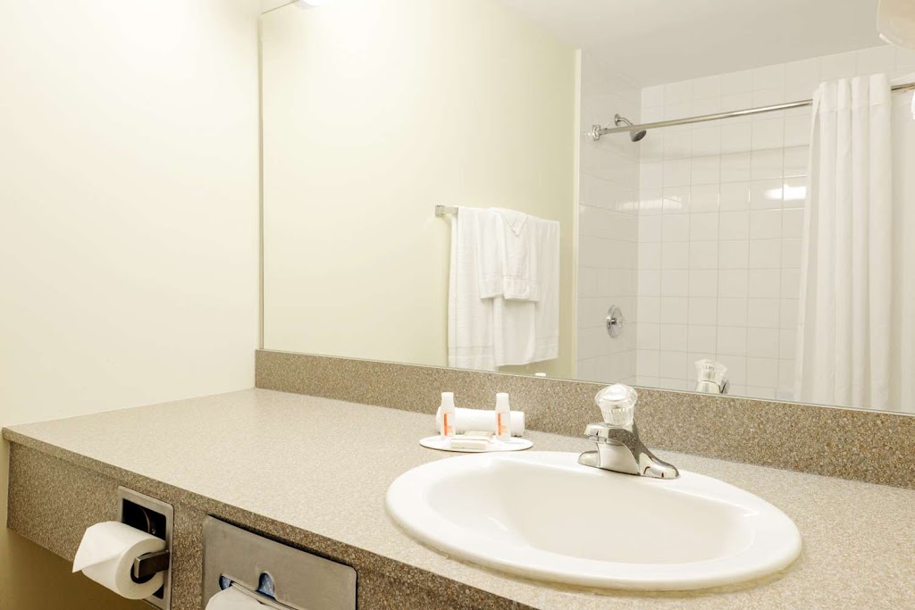 Super 8 by Wyndham Midland | 1144 Hugel Ave, Midland, ON L4R 0B1, Canada | Phone: (705) 526-8288