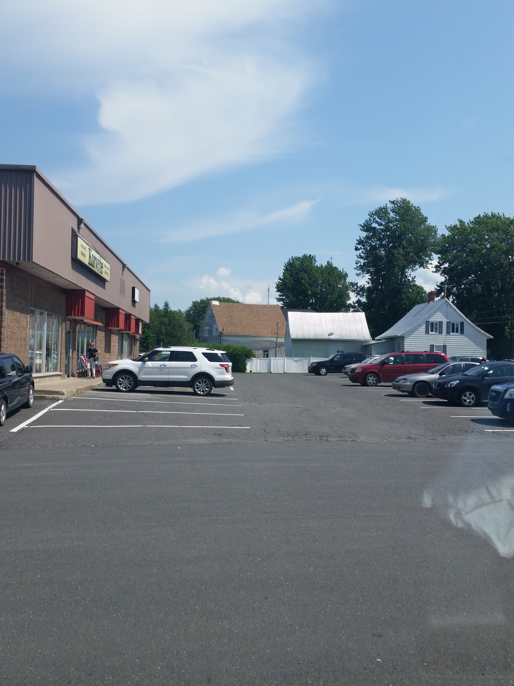 Korvette | 6420 Rue Principale, Sainte-Croix, QC G0S 2H0, Canada | Phone: (418) 926-2511