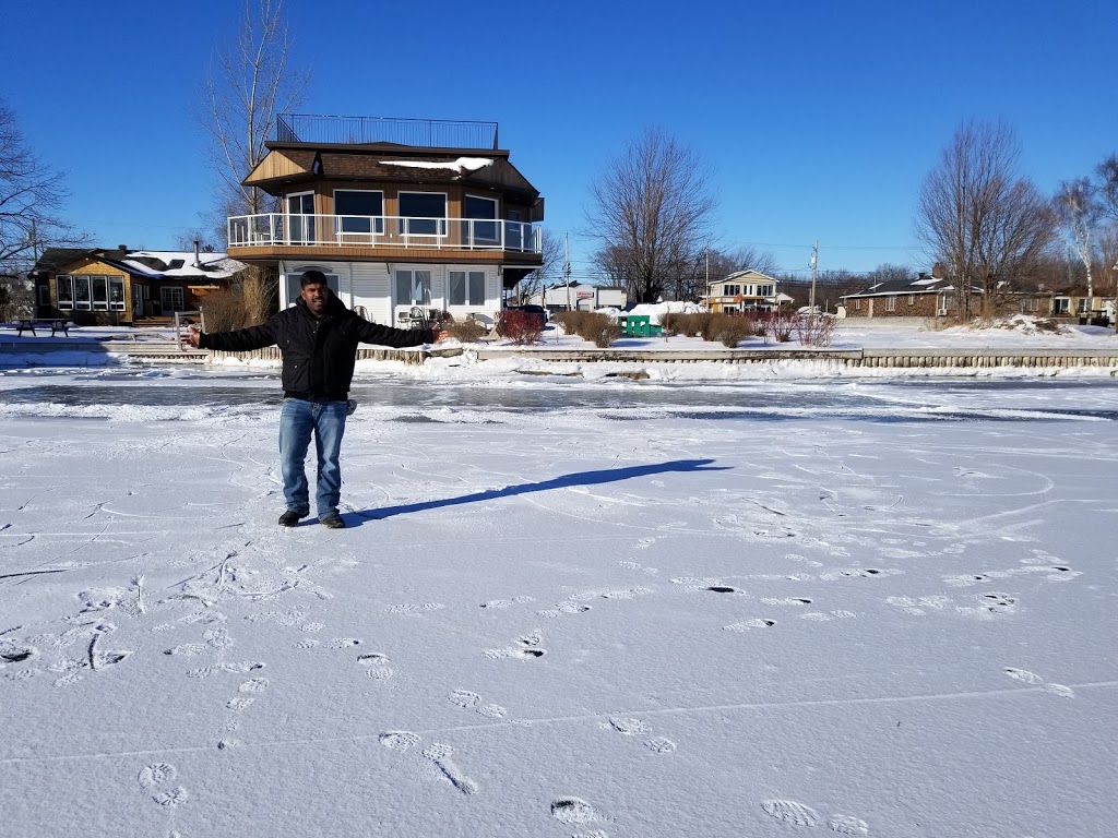 Motel Rive Du Lac | 317 Rue Principale, Saint-Zotique, QC J0P 1Z0, Canada | Phone: (450) 267-0880