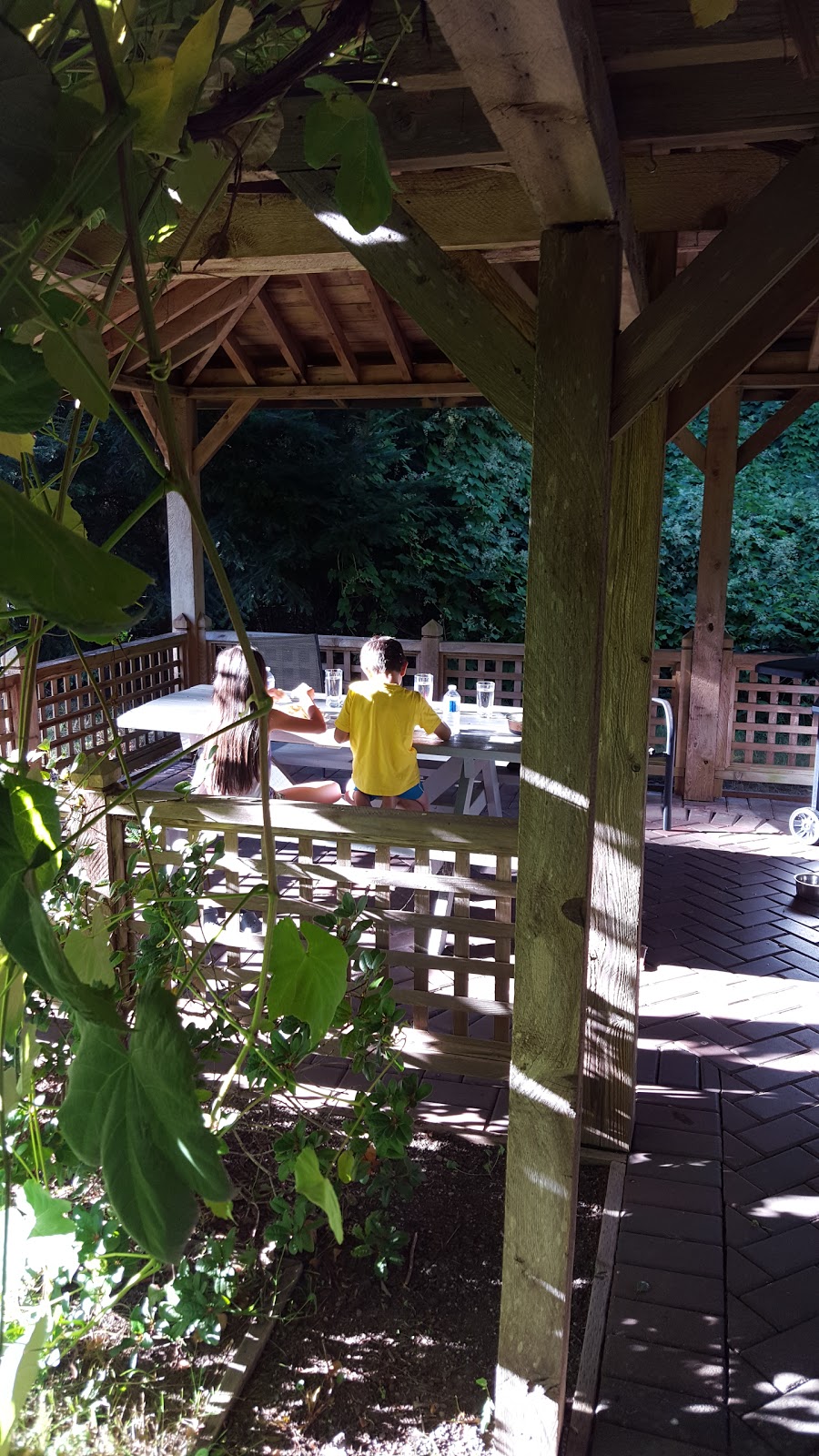 Willow Farm Cottage | 1331 Buker Road, Buker Rd, Quathiaski Cove, BC V0P 1H0, Canada | Phone: (250) 285-2226
