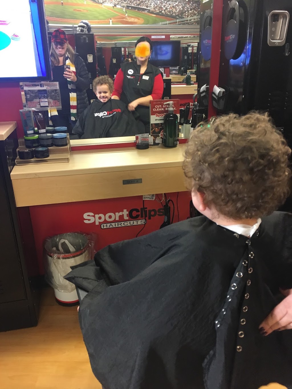 SportClips Haircuts Queensway Etobicoke | 1602 The Queensway, Etobicoke, ON M8Z 1V1, Canada | Phone: (416) 251-5255