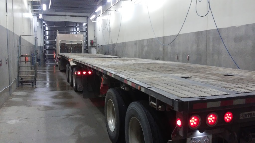 Prairie Boys Truck & Car Wash | 3519 AB-2A, Ponoka, AB T4J 1J8, Canada | Phone: (403) 783-1321