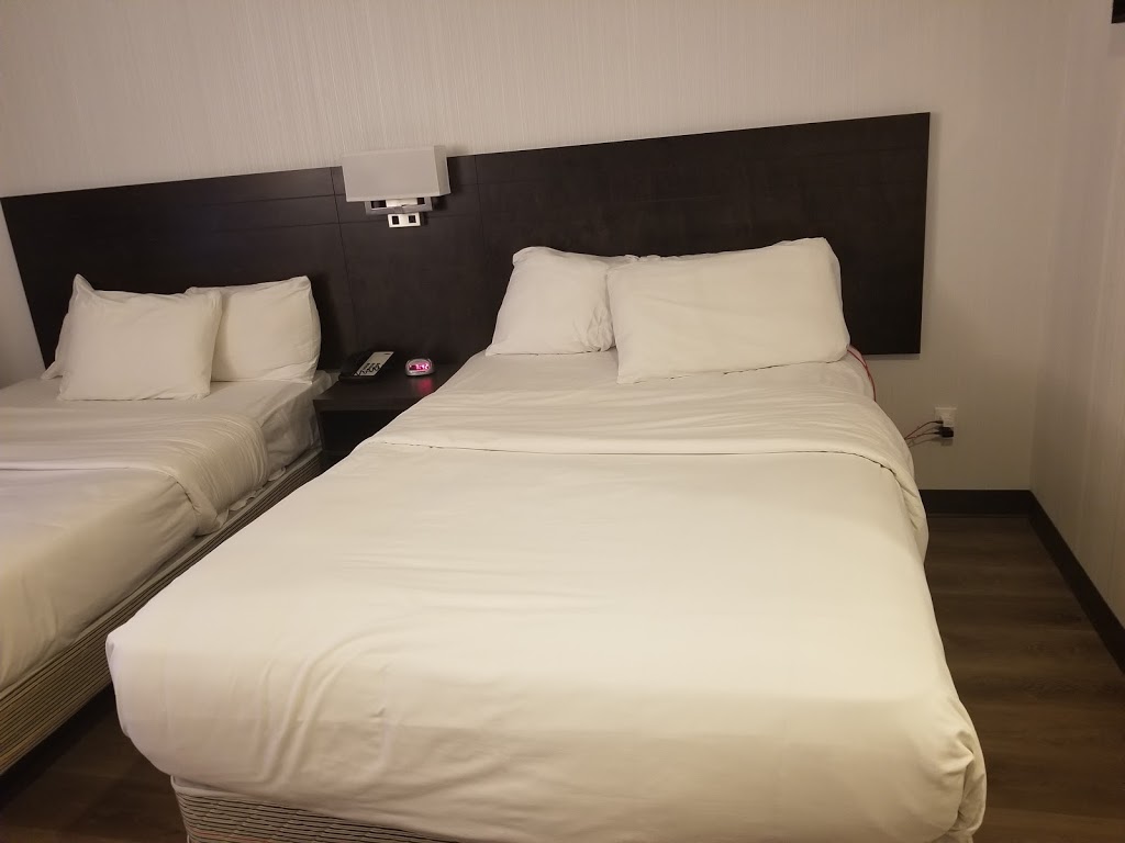 Hotel Newstar | 5250 Rue Jarry E, Saint-Léonard, QC H1R 3A9, Canada | Phone: (514) 322-8640