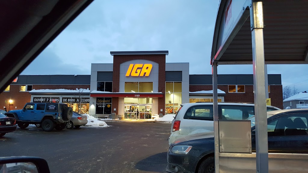 IGA Supermarket J.C. Bédard Ltd. | 190 Rue du Collège, Pont-Rouge, QC G3H 0C6, Canada | Phone: (418) 873-2415
