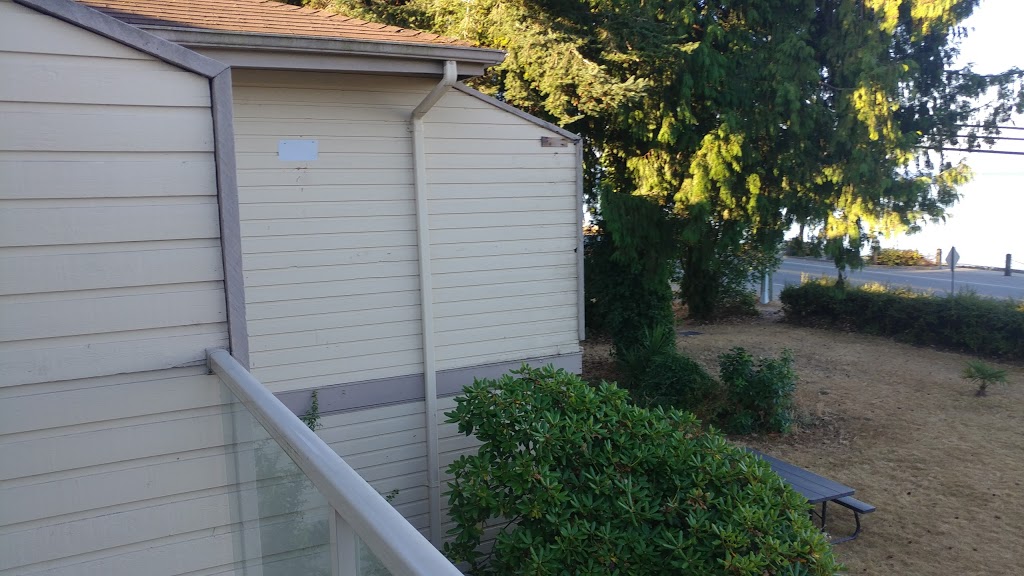 Bella Beach Inn | 4748 Sunshine Coast Hwy, Sechelt, BC V0N 3A2, Canada | Phone: (604) 885-7191