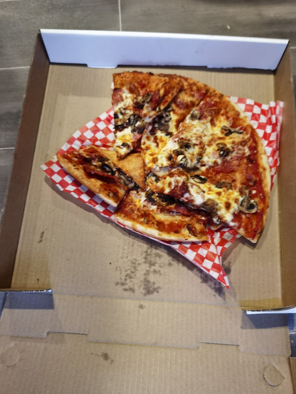 TBs Bar & Grill | 102 Main St, Watrous, SK S0K 4T0, Canada | Phone: (306) 946-3315